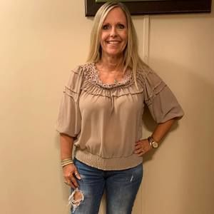 Meet your Posher, Cheryl